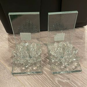 Crystal book holders